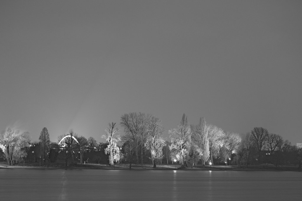 2015-01-22-21-11-02-bw.jpg
